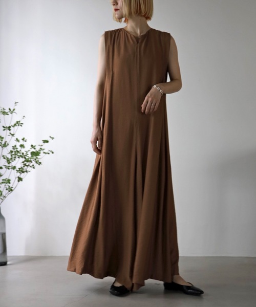 UNFIELD(アンフィールド)の「【UNFIELD】ノースリーブサロペット(サロペット/オーバーオール・レディース・ブラック/ブラウン/レンガ・FREE)」の17枚目の写真