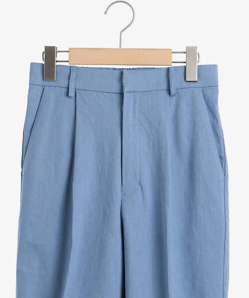 le.coeur blanc（ルクールブラン）の「シャンブレーテーパードパンツ（スラックス・レディース・ネイビー/サックスブルー・38/36）」の20枚目の写真