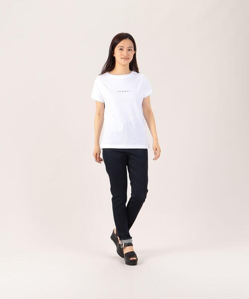 To b. by agnes b.(トゥービーバイアニエスベー)の「リブネックロゴTシャツ(Tシャツ/カットソー・レディース・ホワイト・40/38)」の4枚目の写真