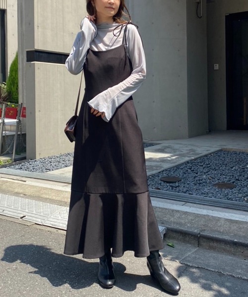 one after another NICE CLAUP(ワンアフターアナザーナイスクラップ)の「1枚あると旬なスタイリングに。配色メローシアートップス(Tシャツ/カットソー・レディース・アイボリー/ブラック/ライトグレー/キャメル・FREE)」の11枚目の写真