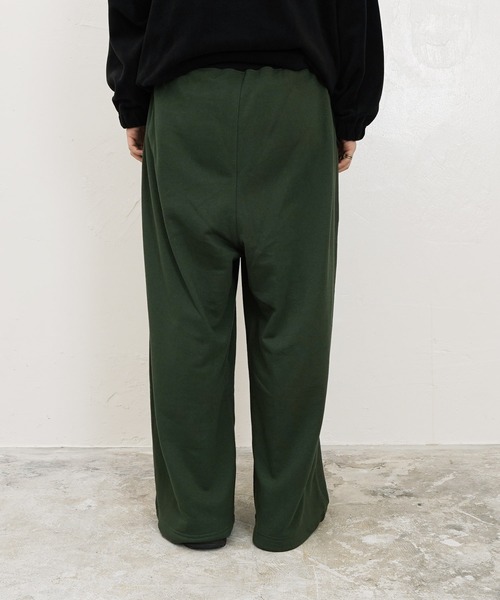 GERRY（ジェリー）の「GERRY / ジェリー 別注 コラボ ルーズシルエット 切替配色 裏毛 スウェットパンツ（スウェットパンツ・メンズ・ブラック/ベージュ/グリーン・MEDIUM/LARGE）」の17枚目の写真