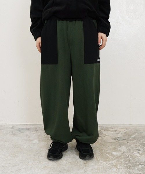 GERRY（ジェリー）の「GERRY / ジェリー 別注 コラボ ルーズシルエット 切替配色 裏毛 スウェットパンツ（スウェットパンツ・メンズ・ブラック/ベージュ/グリーン・MEDIUM/LARGE）」の18枚目の写真