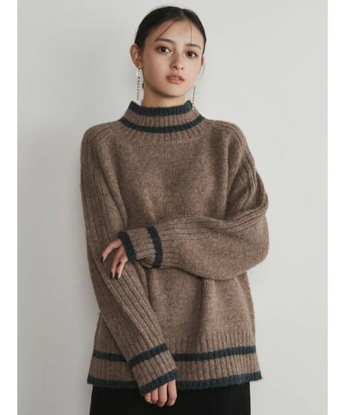 MURUA（ムルーア）の「【WEB限定 ITEM】バックスリットラインニットチュニック（ニット/セーター・レディース・ブルー/モカ/ネイビー・FREE）」の5枚目の写真