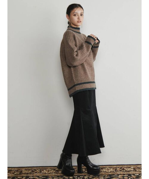 MURUA（ムルーア）の「【WEB限定 ITEM】バックスリットラインニットチュニック（ニット/セーター・レディース・ブルー/モカ/ネイビー・FREE）」の7枚目の写真