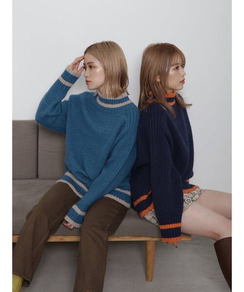 MURUA（ムルーア）の「【WEB限定 ITEM】バックスリットラインニットチュニック（ニット/セーター・レディース・ブルー/モカ/ネイビー・FREE）」の8枚目の写真