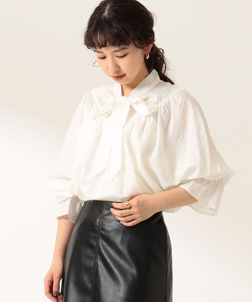 Demi-Luxe BEAMS(デミルクス ビームス)の「Demi-Luxe BEAMS / 三角 切り替え リボン ブラウス(シャツ/ブラウス・レディース・ホワイト/ベージュ・38/36)」の9枚目の写真