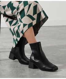 美品❣️ロートレアモン MAURO FABIANI ショートブーツ ブラック 黒 美品❣️ロートレアモン MAURO FABIANI ショートブーツ ブラック 黒