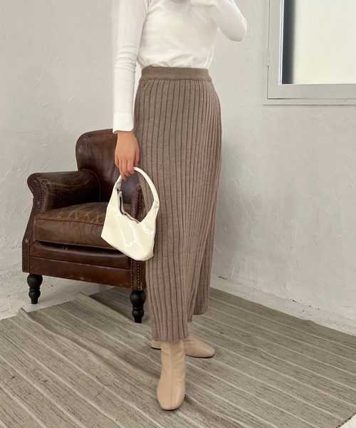 Lamoa(ラモア)の「Lamoa/リブニット スリット ロングスカート(スカート・レディース・ブラック/ベージュ・FREE)」の18枚目の写真