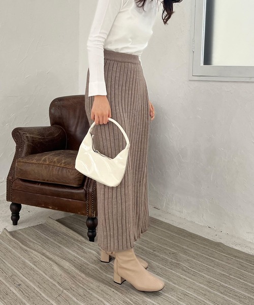 Lamoa(ラモア)の「Lamoa/リブニット スリット ロングスカート(スカート・レディース・ブラック/ベージュ・FREE)」の9枚目の写真