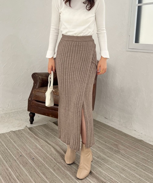 Lamoa(ラモア)の「Lamoa/リブニット スリット ロングスカート(スカート・レディース・ブラック/ベージュ・FREE)」の14枚目の写真