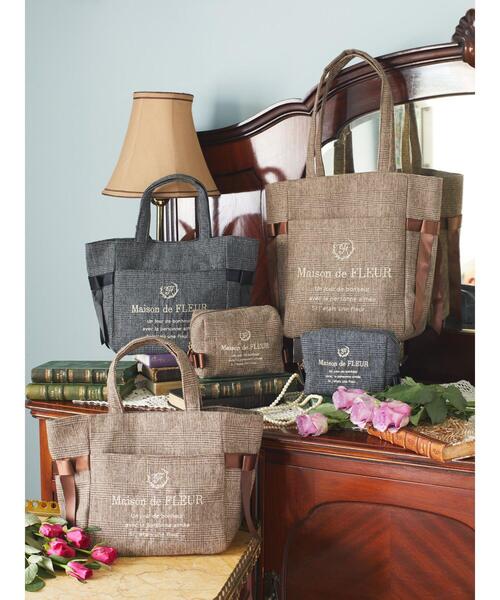 Maison de FLEUR（メゾンドフルール）の「サイドリボンチェックMトート（トートバッグ・レディース・ブラウン/ブラック・FREE）」の6枚目の写真