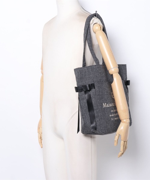 Maison de FLEUR（メゾンドフルール）の「サイドリボンチェックMトート（トートバッグ・レディース・ブラウン/ブラック・FREE）」の11枚目の写真