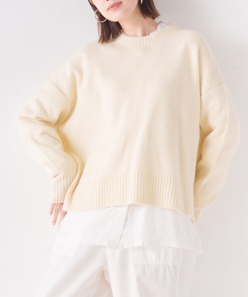 OMNES（オムネス）の「もっちりボックスプルオーバーニット（ニット/セーター・レディース・アイボリー/ブラック/ブルー/ブラウン/グレー・FREE）」の2枚目の写真