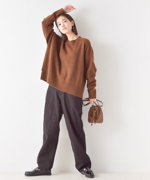 OMNES（オムネス）の「もっちりボックスプルオーバーニット（ニット/セーター・レディース・アイボリー/ブラック/ブルー/ブラウン/グレー・FREE）」の18枚目の写真