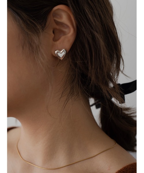 JUMELLE（ジュメロ）の「つやハートピアス（ピアス（両耳用）・レディース・シルバー/ゴールド・FREE）」の14枚目の写真
