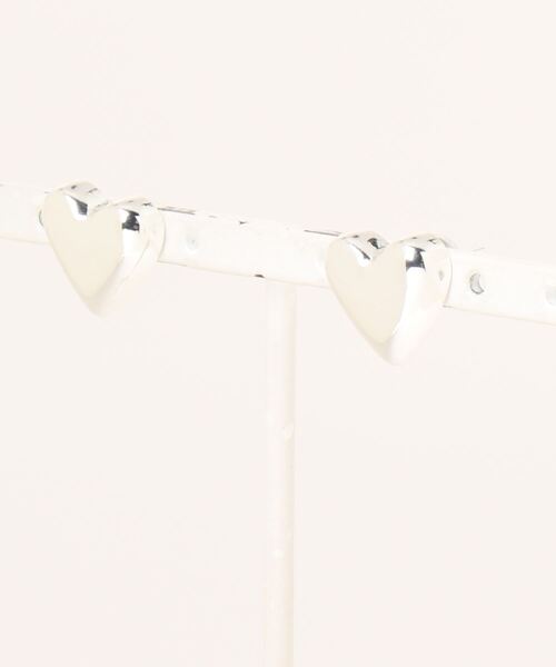 JUMELLE（ジュメロ）の「つやハートピアス（ピアス（両耳用）・レディース・シルバー/ゴールド・FREE）」の22枚目の写真