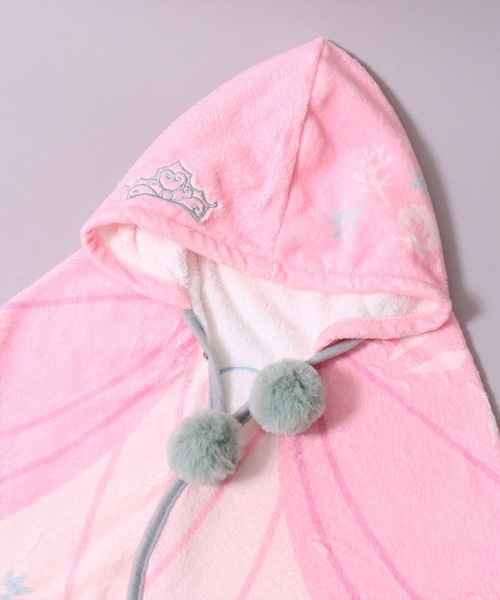 BAYBLO（ベイブロ）の「(SK)吸水速乾 マイクロファイバー ふんわり フード付き バス ポンチョ（タオル・キッズ・ベージュ系その他2/ホワイト系その他/パープル系その他/ホワイト系その他2/ピンク系その他/ブラウン系その他/ブラウン系その他2/ブルー系その他/ベージュ系その他/イエロー系その他/ピンク系その他2/パープル系その他2/イエロー系その他2/ホワイト系その他3/スカイブルー系/ピンク系/ホワイト系/ライラック系・ONE SIZE）」の17枚目の写真