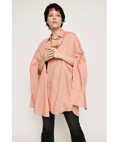 SLY(スライ)の「OVERSIZED ARM SLIT SH オーバーサイズ アームスリット シャツ EASY CARE(シャツ/ブラウス・レディース・ブルー/ピンク/ホワイト・FREE)」の1枚目の写真