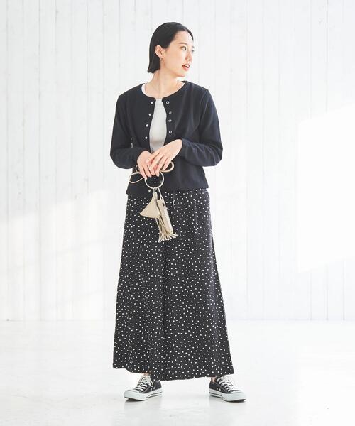 coen（コーエン）の「チャーム付きスマホショルダーバッグ（ショルダーバッグ・レディース・ケリーグリーン/ベージュ/ブラック・FREE）」の6枚目の写真