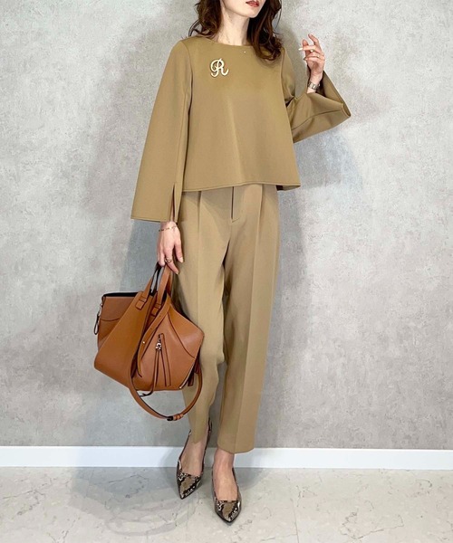 toucher du brise（トゥシェドブリーズ）の「【インフルエンサーyu_koさん】 きれいめ ボートネック トップス 袖 スリット（Tシャツ/カットソー・レディース・ネイビー/カーキ/クリーム・M）」の5枚目の写真