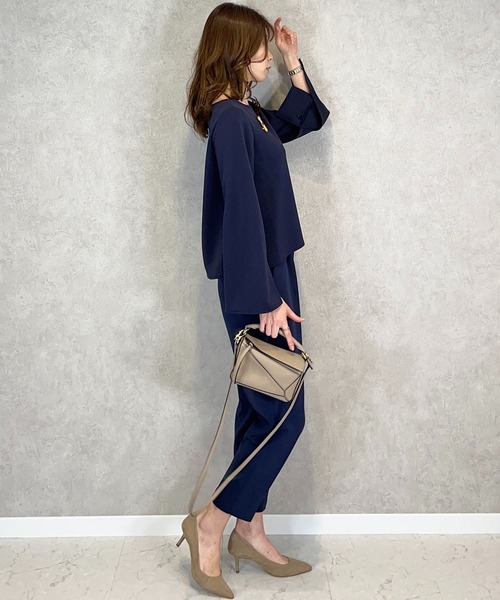 toucher du brise（トゥシェドブリーズ）の「【インフルエンサーyu_koさん】 きれいめ ボートネック トップス 袖 スリット（Tシャツ/カットソー・レディース・ネイビー/カーキ/クリーム・M）」の18枚目の写真