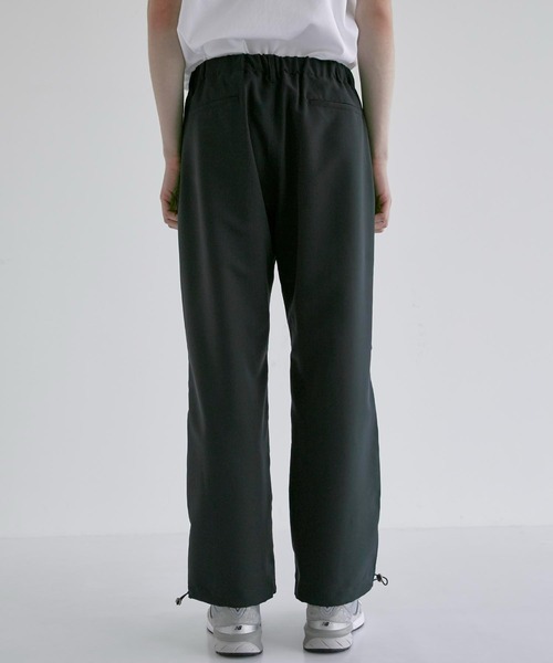 CITY TOKYO（シティトウキョウ）の「TECHワイドパラシュートカーゴパンツ（カーゴパンツ・メンズ・ブラック/ライトグレー・2/1）」の8枚目の写真