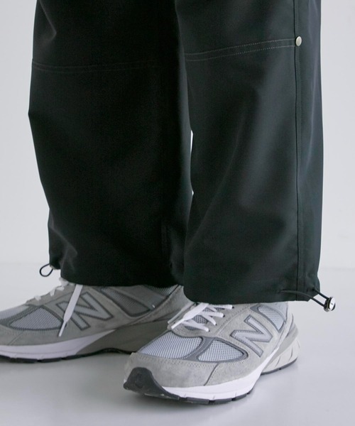 CITY TOKYO（シティトウキョウ）の「TECHワイドパラシュートカーゴパンツ（カーゴパンツ・メンズ・ブラック/ライトグレー・2/1）」の12枚目の写真