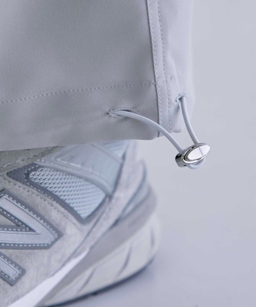 CITY TOKYO（シティトウキョウ）の「TECHワイドパラシュートカーゴパンツ（カーゴパンツ・メンズ・ブラック/ライトグレー・2/1）」の16枚目の写真