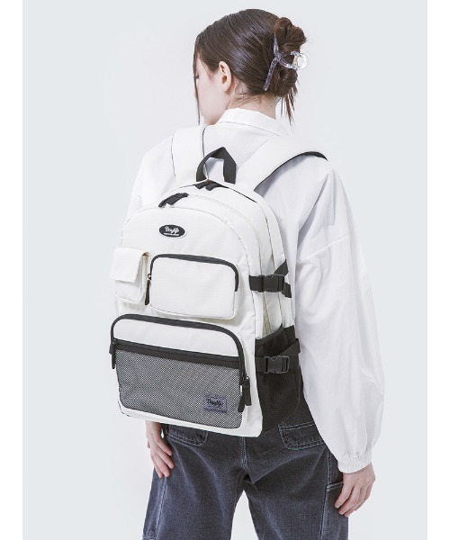 DAYLIFE（デイライフ）の「DAYLIFE／マルチポケットリュック 2192478（バックパック/リュック・レディース・その他1/アイボリー・FREE）」の5枚目の写真