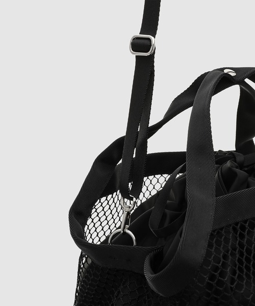 NOMA t.d.（ノーマティーディー）の「Summer Mesh Bag - Large（ショルダーバッグ・メンズ・ブラック/イエロー・ONE SIZE）」の4枚目の写真