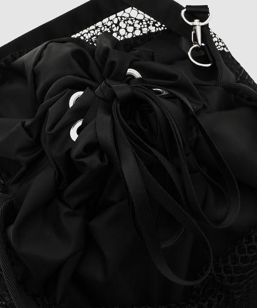 NOMA t.d.（ノーマティーディー）の「Summer Mesh Bag - Large（ショルダーバッグ・メンズ・ブラック/イエロー・ONE SIZE）」の9枚目の写真