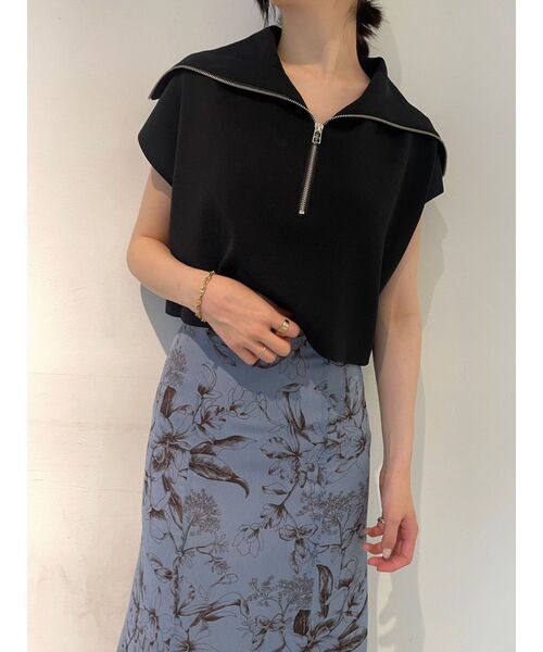 LAGUNAMOON（ラグナムーン）の「ショートZIPニットプルオーバー（ニット/セーター・レディース・ライトブルー/ブラック/アイボリー・FREE）」の11枚目の写真