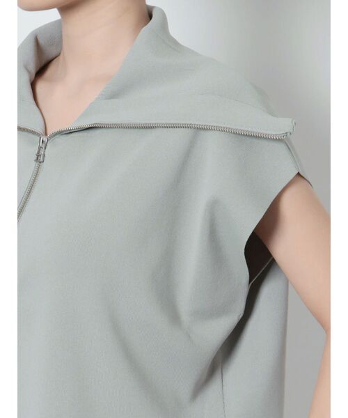 LAGUNAMOON（ラグナムーン）の「ショートZIPニットプルオーバー（ニット/セーター・レディース・ライトブルー/ブラック/アイボリー・FREE）」の9枚目の写真