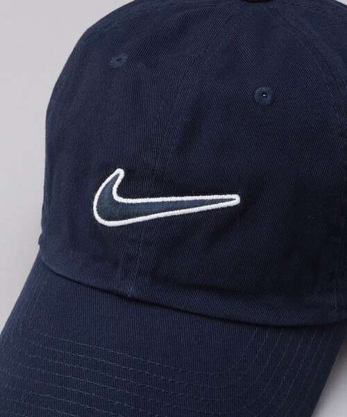 NIKE（ナイキ）の「NIKE/ナイキ HERITAGE86 ESS SWOOSH CAP/ヘリテージ86スウォッシュキャップ/ナイキスポーツウェア ヘリテージ86 アジャスタブルキャップ（キャップ・レディース・ネイビー/ブラック・ONE SIZE）」の10枚目の写真