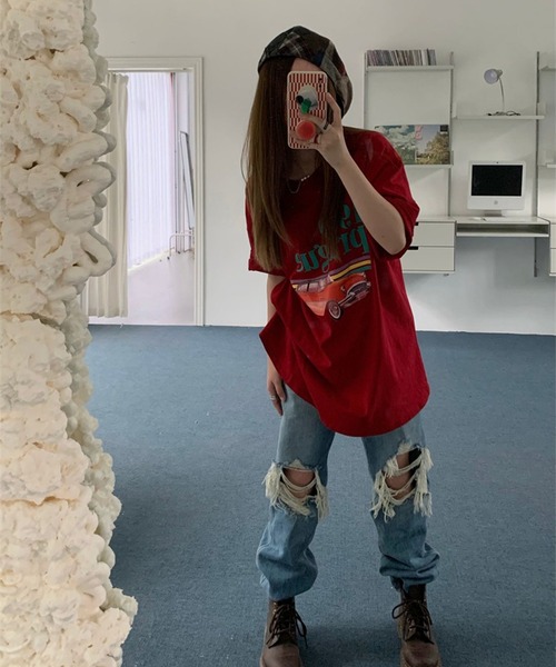LYEON(リヨン)の「CARプリントBIG Tシャツ(Tシャツ/カットソー・レディース・レッド・FREE)」の5枚目の写真