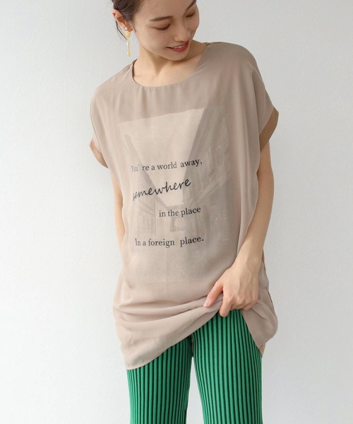 Three Four Time(スリーフォータイム)の「タウン柄3DTシャツ(Tシャツ/カットソー・レディース・オフホワイト/ネイビー/キャメル・FREE)」の3枚目の写真