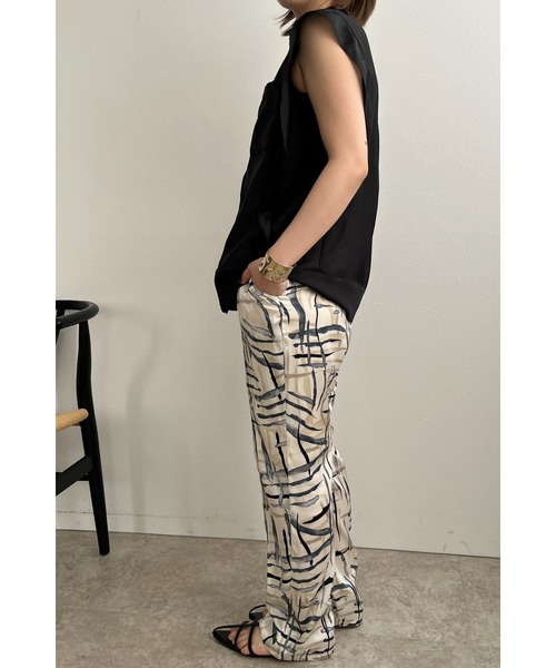 palm RICHE(ポームリシュ)の「ペイントプリントリラックスパンツ(その他パンツ・レディース・ブラック/オフホワイト・M)」の14枚目の写真