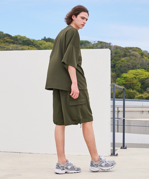 EMMA CLOTHES(エマクローズ)の「【セットアップ】カノコダブルフェイスクルーTシャツ&ワイドカーゴショートパンツ EMMA CLOTHES(セットアップ・メンズ・ブラック/オリーブ/チャコール/ダークグリーン・S/L/M)」の10枚目の写真