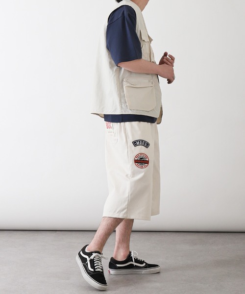 ZIP FIVE（ジップファイブ）の「【ZIP FIVE】 ツイル ＆ デニム ワッペン付 ワイド イージー ハーフパンツ（チノパンツ・メンズ・ブルー/カーキ/アイボリー/ブラック/ベージュ/ネイビー/ストライプ/グリーン系・MEDIUM/LARGE/X-LARGE）」の11枚目の写真