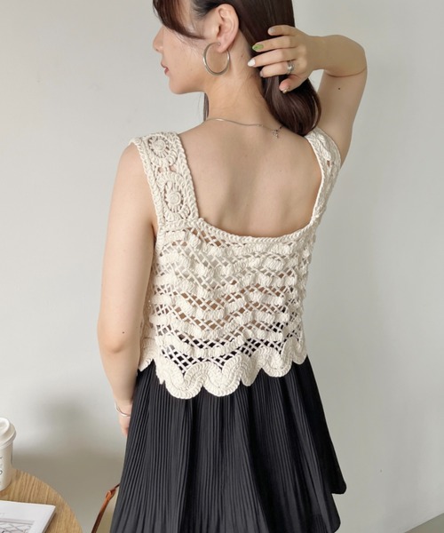 CLEA(クレア)の「クロシェ編みクロップド丈ビスチェトップス(ベスト・レディース・アイボリー/ホワイト・FREE)」の12枚目の写真