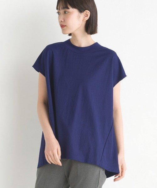 OMNES(オムネス)の「接触冷感裾ラウンドフレンチスリーブプルオーバー(Tシャツ/カットソー・レディース・ブラック/チャコールグレー/ブルー/モカ/イエロー/ホワイト/ブラウン/グリーン/ホワイト系その他/イエロー系その他/ラベンダー/グレー/ネイビー/ブルー系その他/キャメル・FREE)」の10枚目の写真