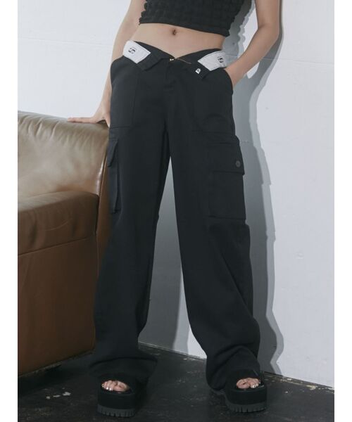 Dickies（ディッキーズ）の「【Dickies別注】カーゴルーズパンツ（カーゴパンツ・レディース・ブラック/アイボリー/ブルー・SMALL/MEDIUM）」の2枚目の写真