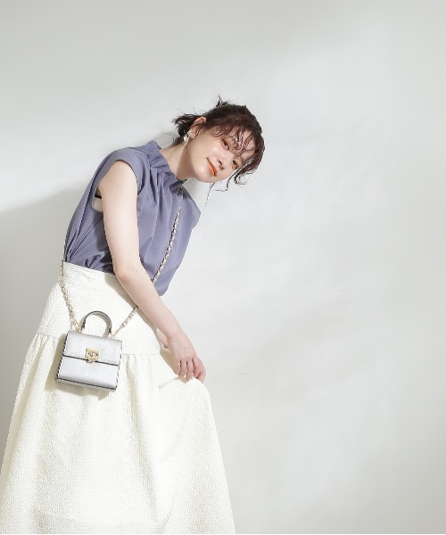 N.（N. Natural Beauty Basic）（エヌエヌナチュラルビューティーベーシック）の「◆ドライタッチペーパーバックノースリーブブラウス（シャツ/ブラウス・レディース・レッド/グレイッシュベージュ/ブルー/イエロー・MEDIUM）」の13枚目の写真