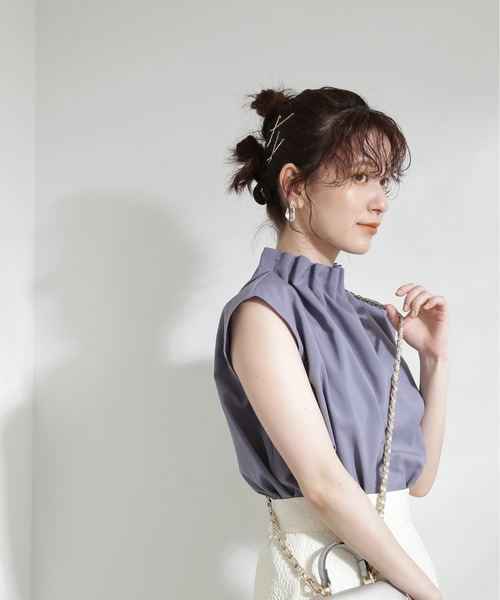 N.（N. Natural Beauty Basic）（エヌエヌナチュラルビューティーベーシック）の「◆ドライタッチペーパーバックノースリーブブラウス（シャツ/ブラウス・レディース・レッド/グレイッシュベージュ/ブルー/イエロー・MEDIUM）」の14枚目の写真