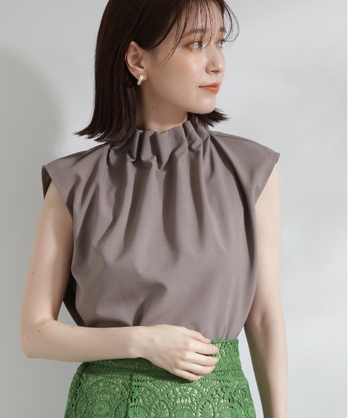 N.（N. Natural Beauty Basic）（エヌエヌナチュラルビューティーベーシック）の「◆ドライタッチペーパーバックノースリーブブラウス（シャツ/ブラウス・レディース・レッド/グレイッシュベージュ/ブルー/イエロー・MEDIUM）」の11枚目の写真