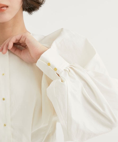 PHOTOCOPIEU(フォトコピュー)の「【PHOTOCOPIEU/フォトコピュー】TUCK DETAIL BLOUSE/タックディテールブラウス(シャツ/ブラウス・レディース・ブラック/ホワイト・36)」の10枚目の写真