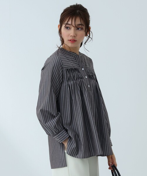 BEAMS HEART(ビームスハート)の「【WEB限定】変形タック ノーカラー ブラウス(シャツ/ブラウス・レディース・オフホワイト/ブルー系その他/ホワイト系その他/その他1/ネイビー・FREE)」の16枚目の写真