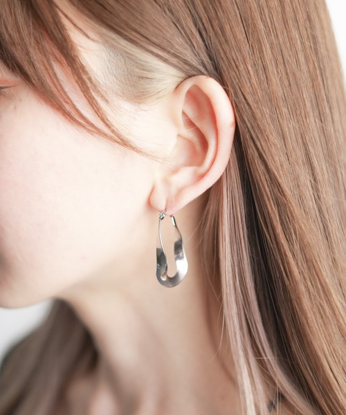 INNOCENT（イノセント）の「《Stainless》 Tears Ring Pierce 35mm-ティアーズリング ピアス（ピアス（両耳用）・レディース・ブラック/シルバー/ゴールド・FREE）」の4枚目の写真