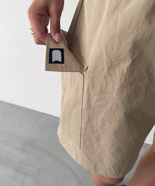 CANAL JEAN(キャナルジーン)の「choice_cnl カーゴハーフパンツ(カーゴパンツ・レディース・ベージュ/ダークグレー・LARGE/X-LARGE)」の17枚目の写真