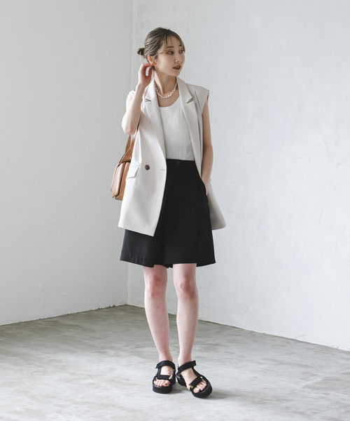 Noble(ノーブル)の「フロントラップショートパンツ(その他パンツ・レディース・ブラック/ブラウン・38/36)」の4枚目の写真